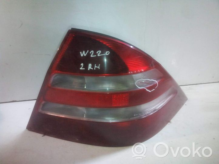 Mercedes-Benz S W220 Lampa tylna 24670300