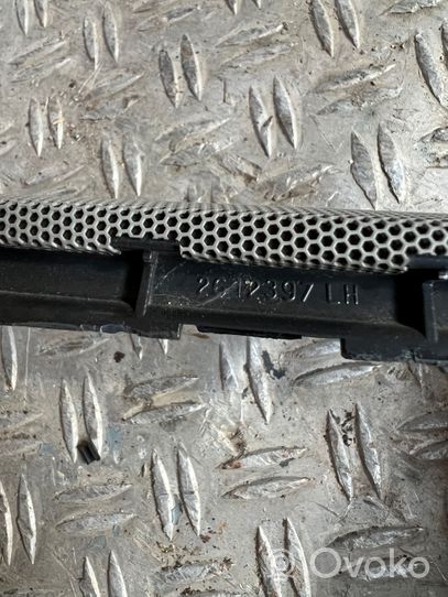 Volvo XC70 Dash center air vent grill 2612397