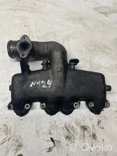 Volkswagen PASSAT B5 Intake manifold 028129713K