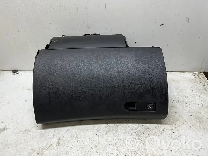 Mercedes-Benz C W204 Set vano portaoggetti A2046803391