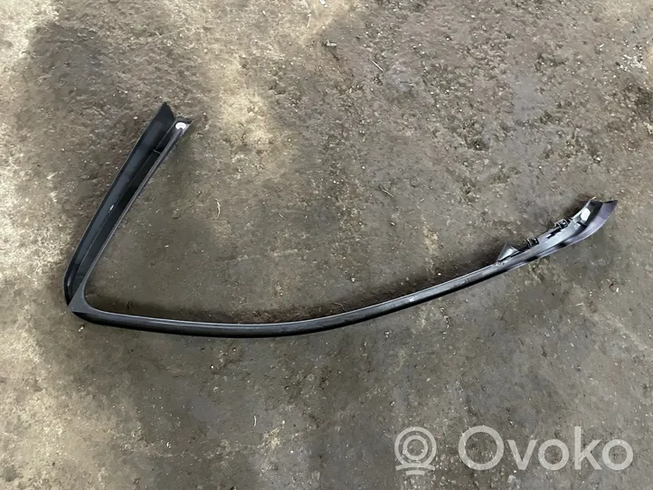 Mercedes-Benz C W204 Moulure de vitre de la porte avant A2047250171