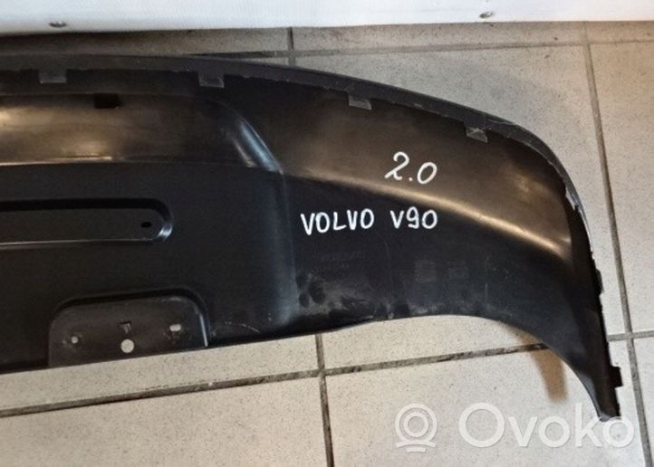 Volvo S90, V90 Takapuskurin alaosan lista 