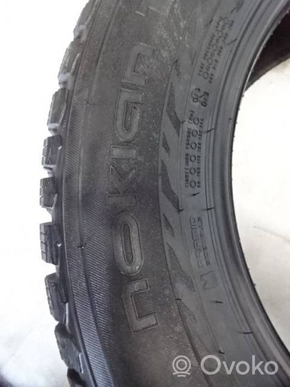 Volvo S60 Pneus d’hiver R19 à crampons 275/55R19