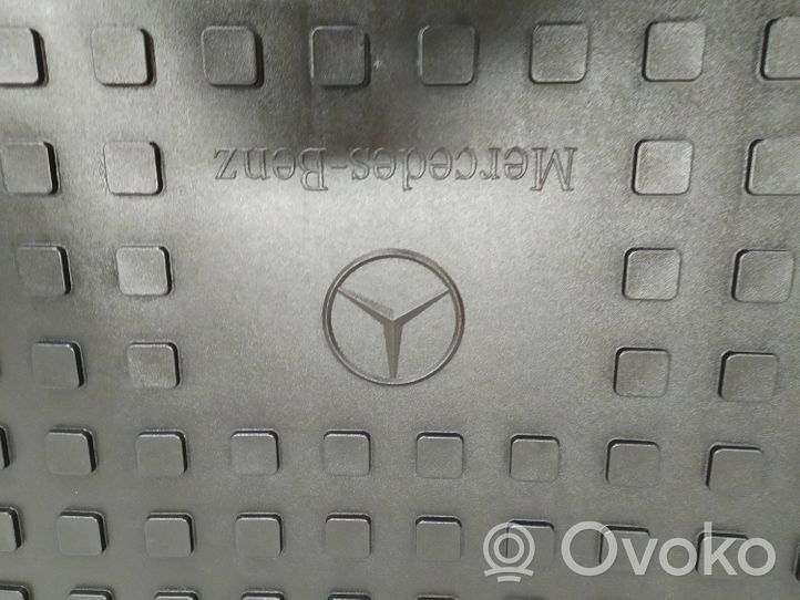Mercedes-Benz C W205 Alfombra revestimiento de goma del maletero/compartimiento de carga w2058140141