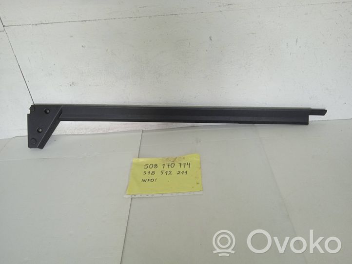 Ford Ranger Rivestimento vano piedi laterale EB3B26291C20EC