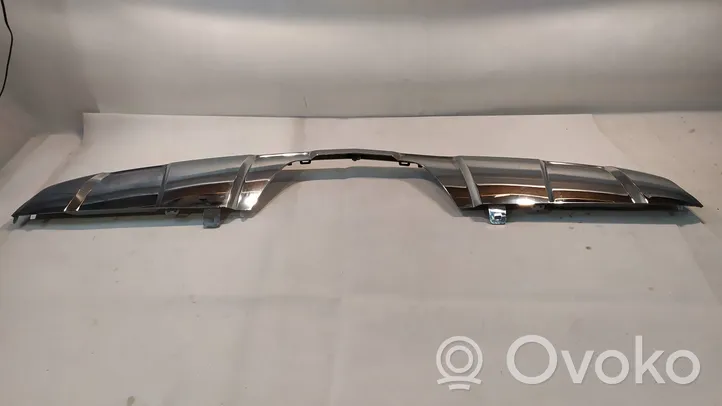 Mercedes-Benz ML AMG W166 Moldura inferior del parachoques trasero A1668806940