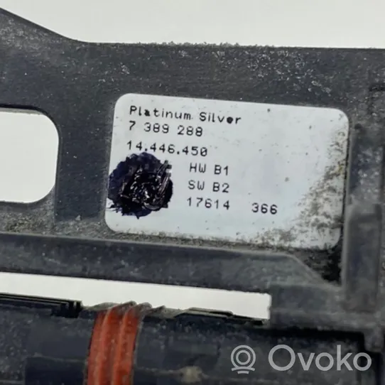 BMW 2 F45 Klamka zewnętrzna drzwi 7389280