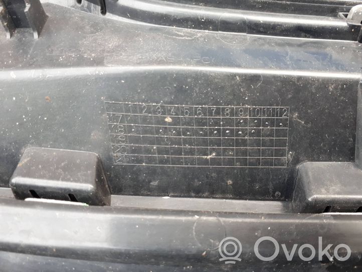 Honda CR-V Grille calandre supérieure de pare-chocs avant 71121TNYG1