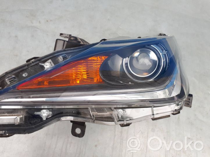 Toyota Aygo AB40 Lampa przednia 0H17