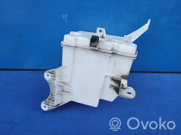 Toyota Verso Réservoir de liquide lave-glace 853100F041