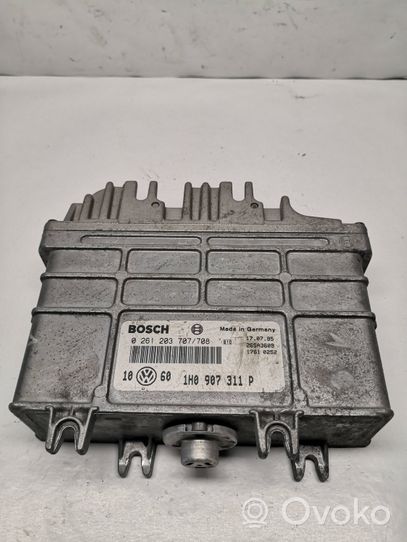 Volkswagen Golf III Calculateur moteur ECU 1H0907311P