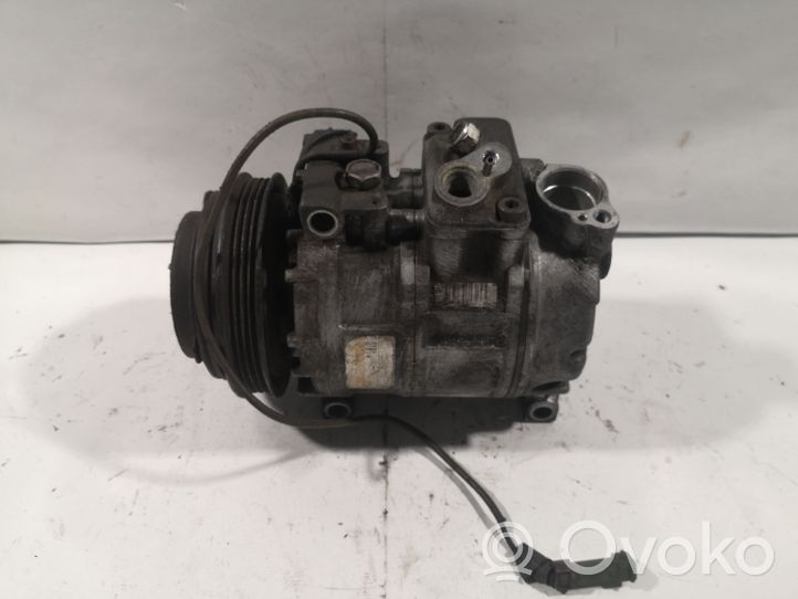 Volkswagen PASSAT B5 Ilmastointilaitteen kompressorin pumppu (A/C) 4B0260805C