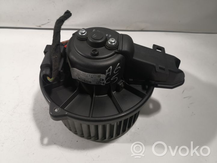 Audi A6 S6 C5 4B Ventola riscaldamento/ventilatore abitacolo 0130111202