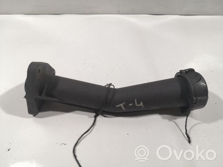 Volkswagen Transporter - Caravelle T4 Oil fill pipe 044115308A