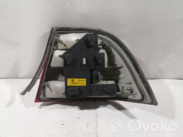 Opel Vectra B Galinis žibintas kėbule 90568047