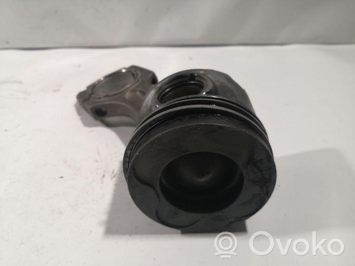 BMW X5 E70 Piston avec bielle 1741