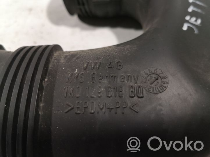 Volkswagen Jetta VI Деталь (детали) канала забора воздуха 1K0129618BQ