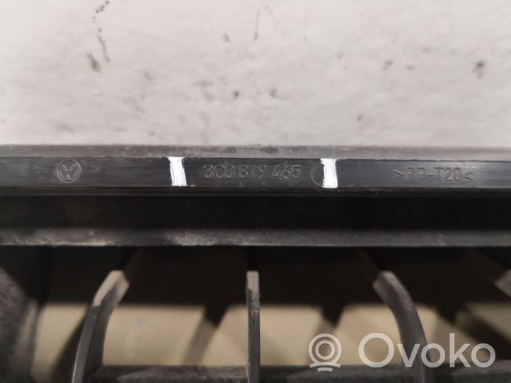 Volkswagen Jetta VI Quarter panel pressure vent 3C0819465