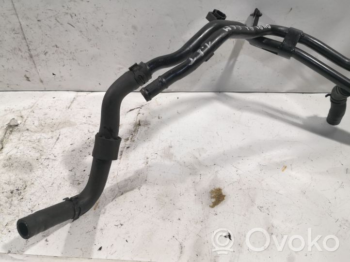 Audi A3 S3 8P Tuyau de liquide de refroidissement moteur 1K0122063J