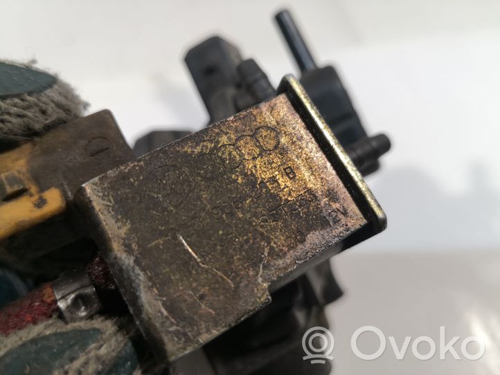 Audi 80 90 S2 B4 Solenoidinis vožtuvas 028906283B