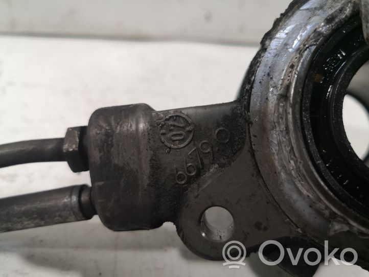 Ford Mondeo Mk III Cilindro secondario del cuscinetto di rilascio della frizione 