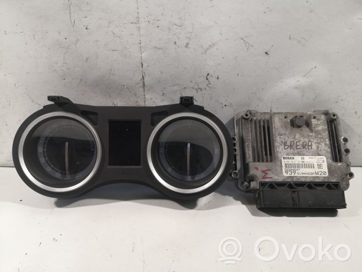 Alfa Romeo Brera Juego de cerradura y set ECU del motor 0281012145