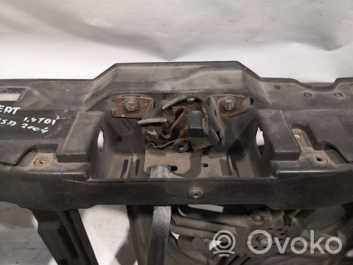 Seat Arosa Pannello di supporto del radiatore 028010227E