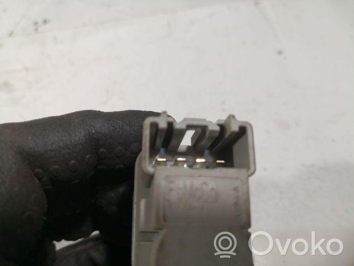 Ford C-MAX II Brake pedal sensor switch 8T4T9G854AA