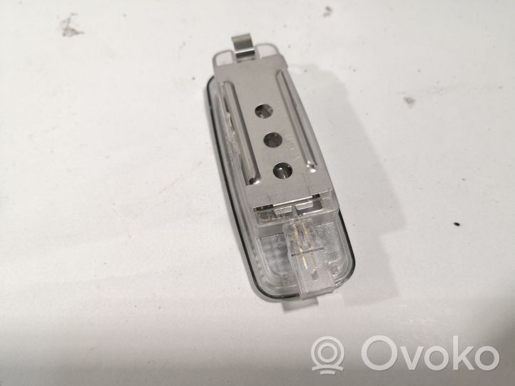 Audi A4 S4 B6 8E 8H Éclairage intérieur porte avant 8E0947105A