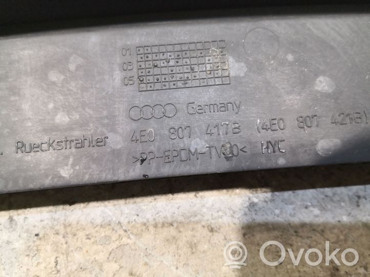 Audi A8 S8 D3 4E Takapuskurin koristemuotolista 4E0807417B