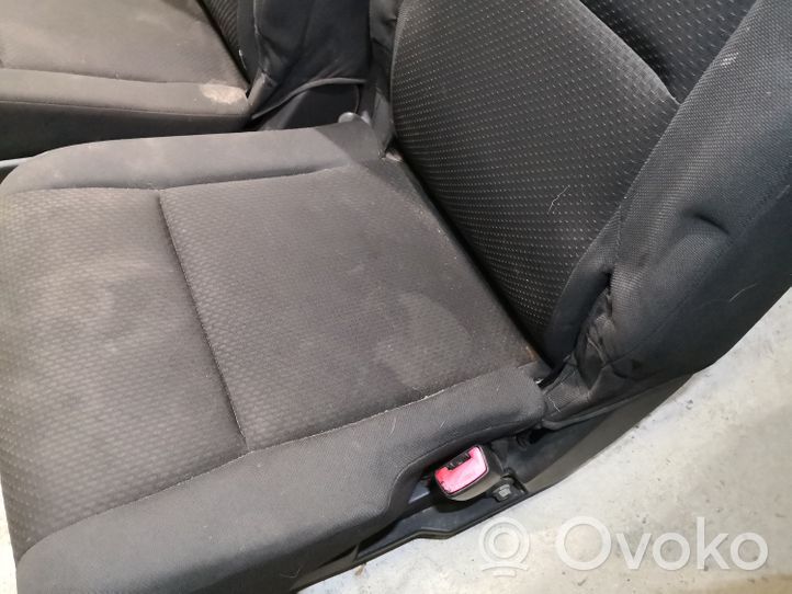 Toyota Corolla Verso AR10 Set sedili 