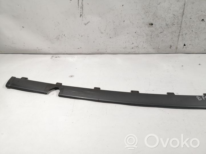 BMW 7 E32 Modanatura separatore del paraurti anteriore 51111908066