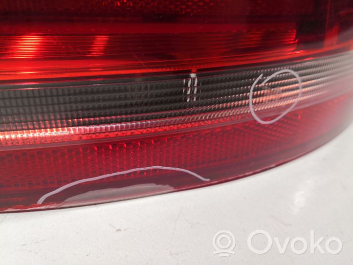 Volkswagen PASSAT B7 Lampa tylna 3AF945310