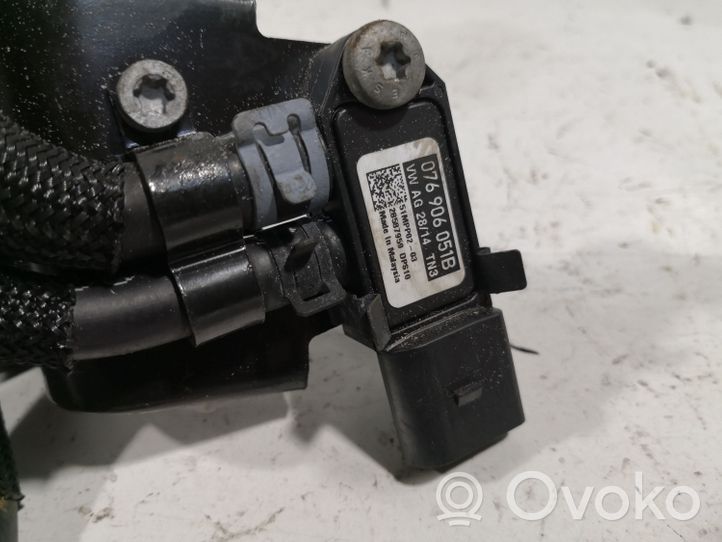 Volkswagen PASSAT B7 Capteur de pression des gaz d'échappement 076906051B