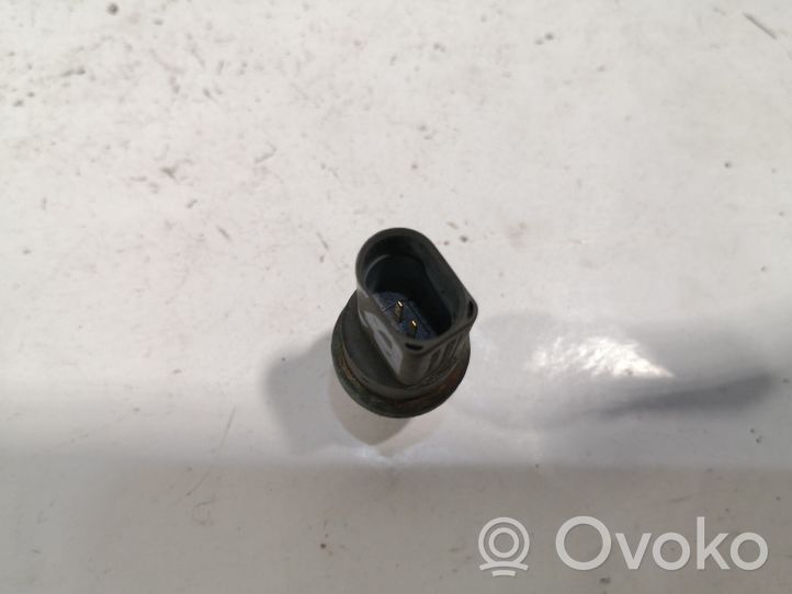 Volkswagen PASSAT B7 Sonde de température de liquide de refroidissement 06A919501A