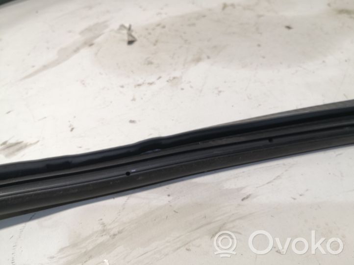 Audi A6 S6 C6 4F Joint en caoutchouc de corps de porte avant 4F0831721F