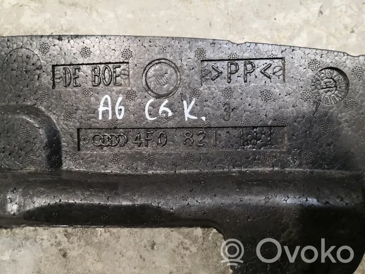 Audi A6 S6 C6 4F Wygłuszenie / Pianka błotnika przedniego 4F0821111