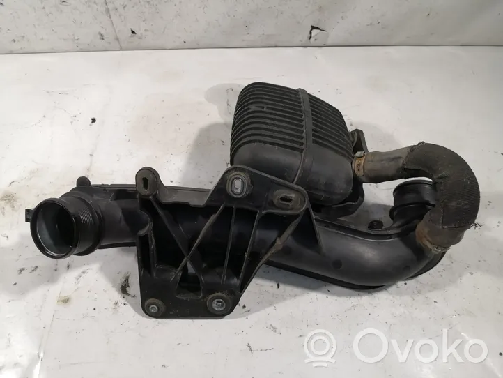 Audi A4 S4 B8 8K Serbatoio del vuoto 8E0129955