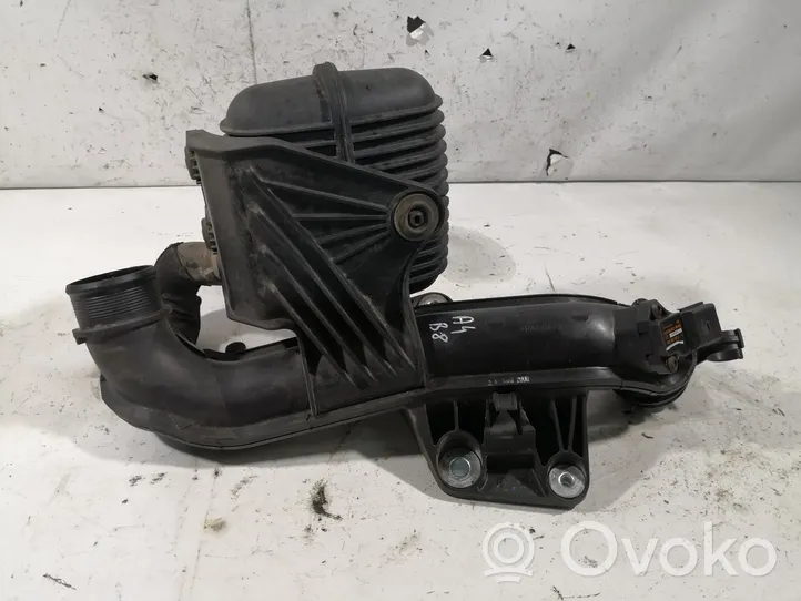 Audi A4 S4 B8 8K Serbatoio del vuoto 8E0129955