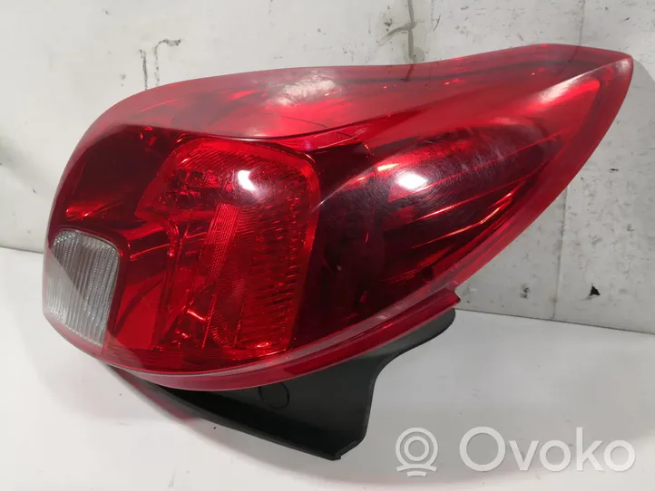 Opel Mokka X Rear/tail lights 42558888