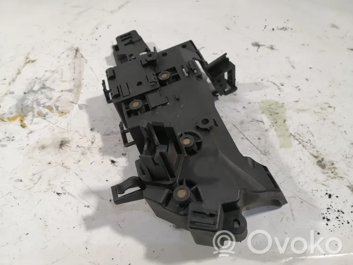 BMW X5 F15 Kita variklio skyriaus detalė 13627823478