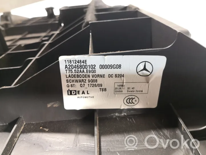 Mercedes-Benz C W204 Tavaratilan kaukalon tekstiilikansi A2046800102