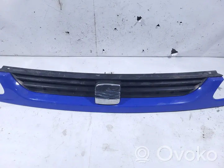 Seat Arosa Grille calandre supérieure de pare-chocs avant 6H0853653C