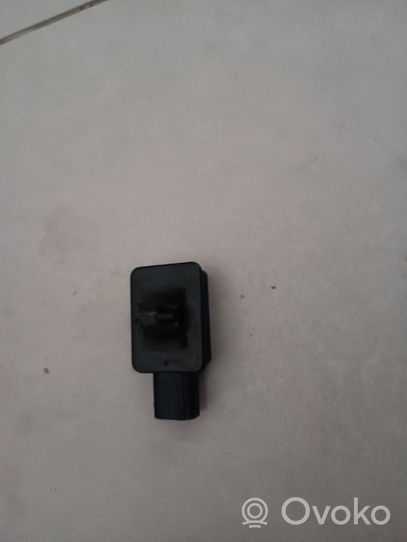 BMW 6 F12 F13 Sensor AUC 9123661