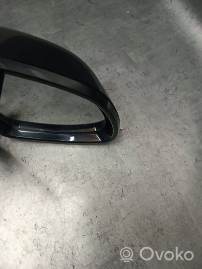 BMW X7 G07 Elektryczne lusterko boczne drzwi przednich 