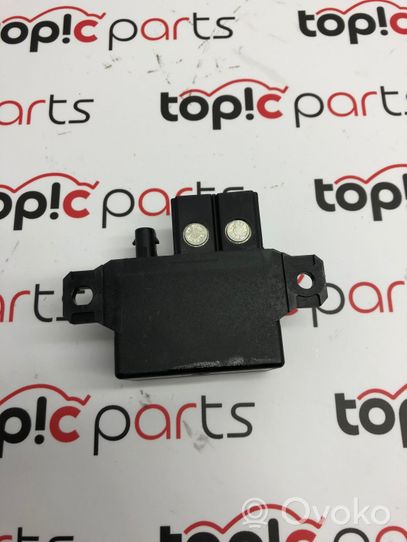 BMW 5 F10 F11 Coolant fan relay 9198302