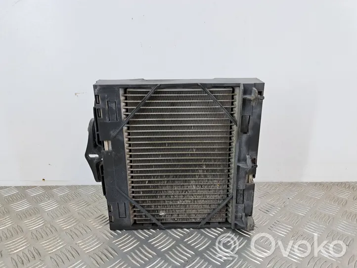 BMW 5 F10 F11 Papildu radiators 7805630