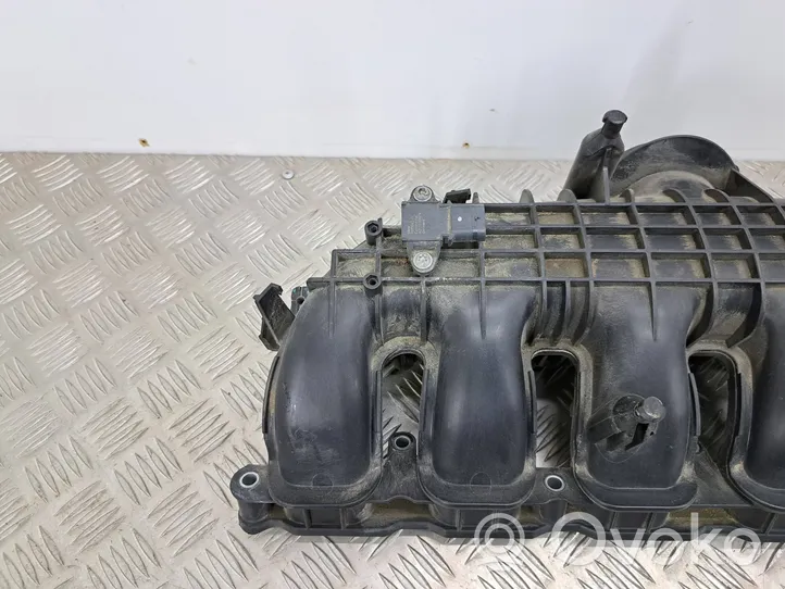 BMW 5 F10 F11 Intake manifold 7576911