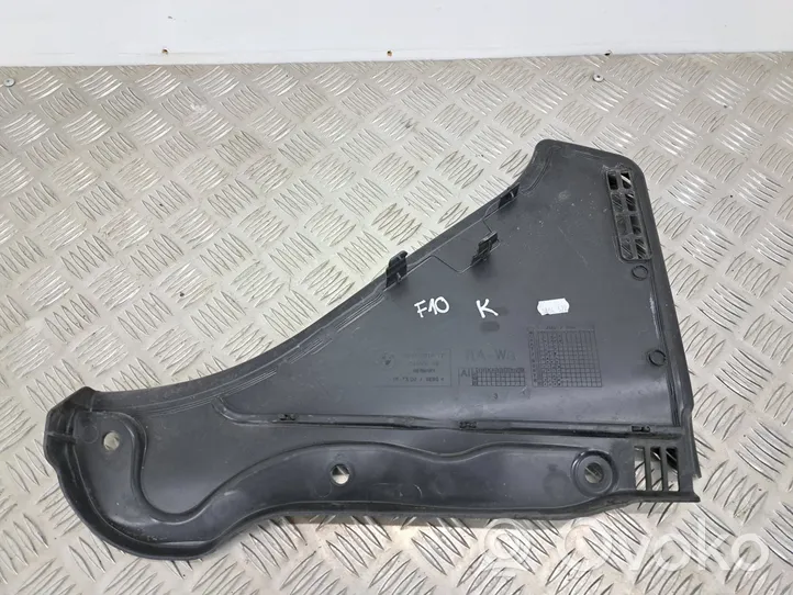 BMW 5 F10 F11 Moldura del limpia 7216977