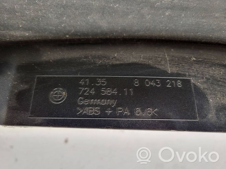 BMW M3 Błotnik przedni 8043218